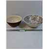 Image 1 : (2) Serving Bowls: Wood & Pottery