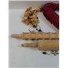 Image 2 : Ravioli Rolling Pin, Rolling Pin, Straw Art Decor, Gingerbread Assortment