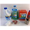 Image 2 : Mr Clean, Bounce Dryer Sheets Cleaner, Clorox Bleach, Tape Dispenser, Rug Doctor Anti Foam, Misc