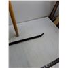 Image 4 : 52″ Broom Handle, 45″ Shovel Handle, Crowbar, 52″ Stick  -  PICK UP ONLY