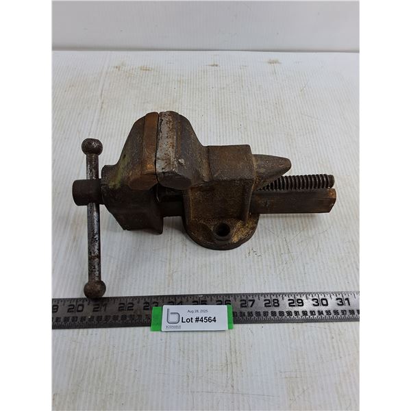 Champion Shop Vise - 11" Length Closed - Pickup Only