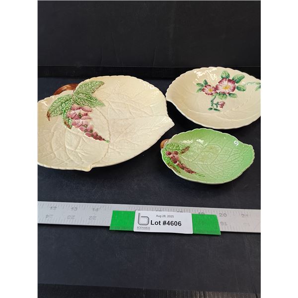 (3) Vintage Carlton Ware Leaf Shaped Dishes