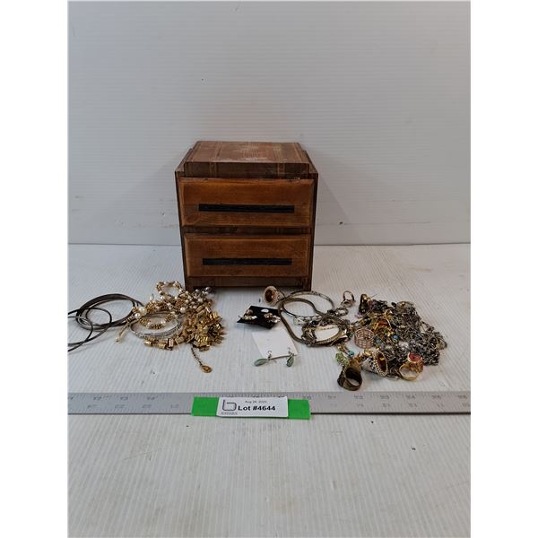 Jewelry Box(7.5" x 6" x 7"), Ring, Bracelets, Earrings & Necklaces