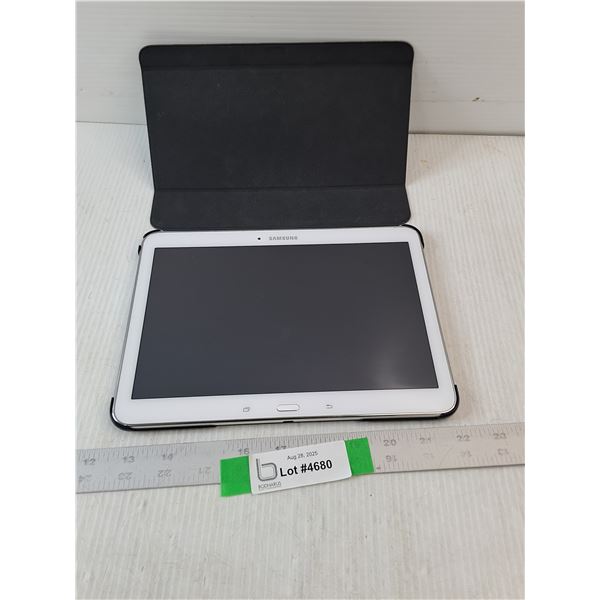 Samsung Galaxy Tab 4- Powers On As Is
