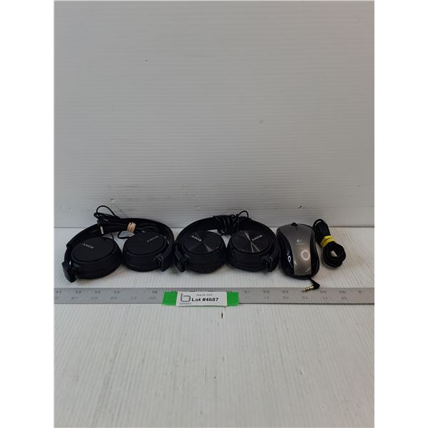 (2) Sony Plug In Headphones & Logitech Computer Mouse- As Is