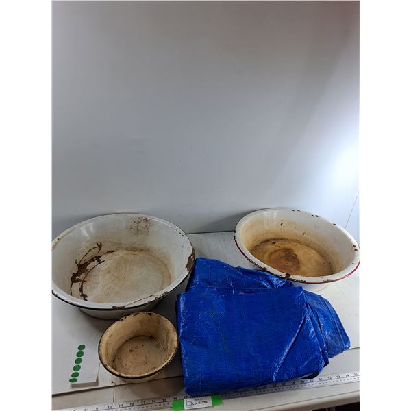 (3) Pans, Tarp - As Is -  PICK UP