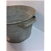 Image 3 : Vintage Galvanized Alcan Brand Basin Tub - 13.5" x 8.5"