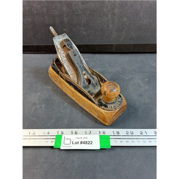 Bailey Brand Vintage Wood Hand Planer - 8" x 5" x 3"