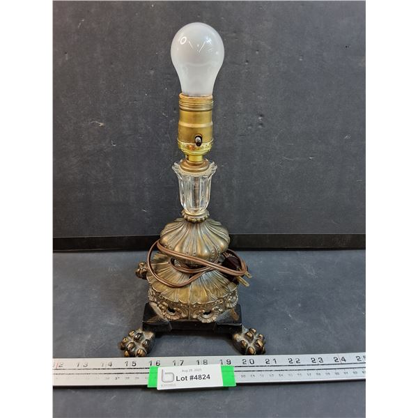 Vintage Ornate End Table Lamp - Works - 13" Tall