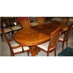 Dining Table & 6 Chairs