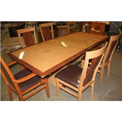 Glossy Table with 6 Chairs