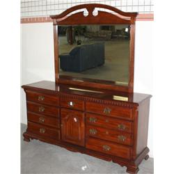 12 Drawer Dresser w / Mirror
