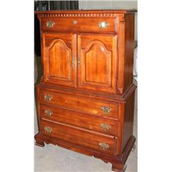 1 Wooden Dresser