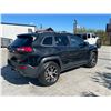 Image 3 : JEEP CHEROKEE 2017 O/S-SALV-T SMOG 2 DAYS