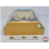 Image 8 : BARBIE : Collector Edition : Snow White : The Fairy Tale Princess Who Truly was the Fairest One of A