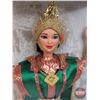 Image 2 : BARBIE : THAI : Collector Edition : Dolls of the World (1997) (#18561) (SEE PICS!)