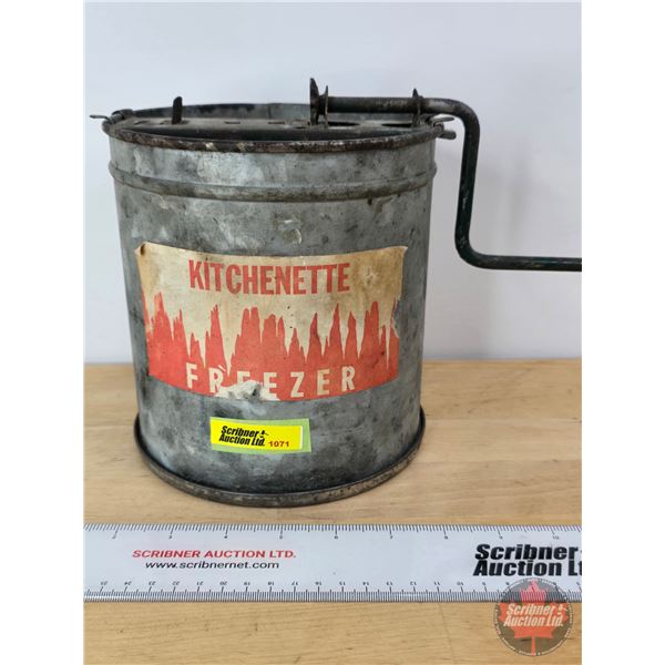 Vintage Hand Crank Ice Cream Maker : KITCHENETTE FREEZER (Measured without Crank :7"H x 6-1/2"Dia)