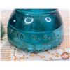 Image 6 : Blue/Turquoise Glass Insulators (2) (4-1/4"H)