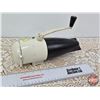 Image 5 : Wall Mount DAZEY Triple Ice Crusher (10-1/4"H)