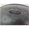 Image 2 : Antique Wagner Wane #7 Cast Iron Oval Roaster w/Lid (Total Measures: 8"H x 17-1/2"W x 11-3/4"D)