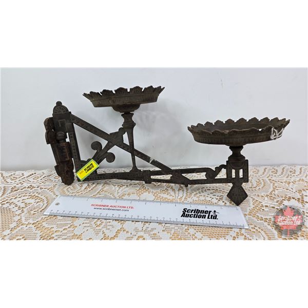 Cast Iron Lamp Bracket (Heavy) (8"H x 15"D)