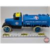 Image 2 : Trunk Bank : ROYALITE : 1931 Hawkeye (2-3/4"H x 2-1/4"W x 7"D)