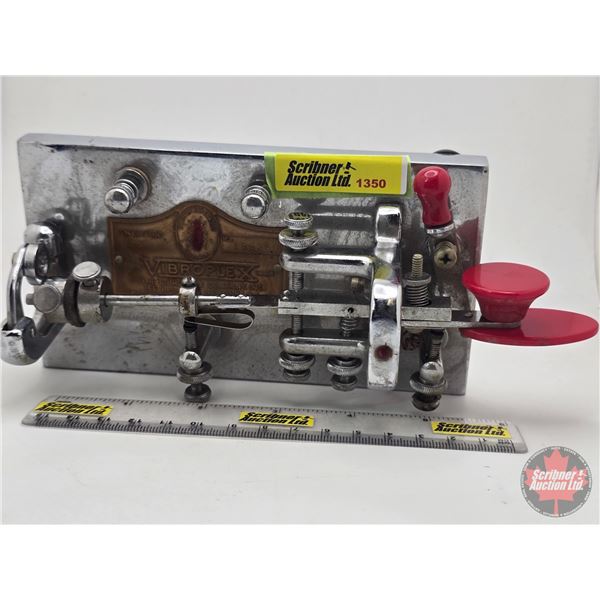 Vibroplex Deluxe Telegraph Key (3-1/4"H x 7-1/4"W x 3-1/4"D)