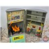 Image 3 : Distributor Cap & Oil Can "Micro Machines Toy Garage" (Can Measures: 4-1/2"H)