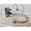 Image 2 : Caboose Kerosene Lamp Holder & Bracket
