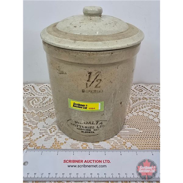 Medalta 1/2 imp Gal Crock w/Lid