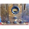 Image 8 : Philco Wood Box Radio (Battery Operated) (Not Tested) (Measures : 17-1/2"H x 13-1/4"W x 9-1/2"D)