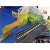 Image 8 : Twin Peaks Road Race Set (Slot Car) (HO Scale) By Eldon c/w Original Box (Box Measures : 3"H x 29"W 
