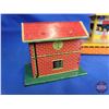 Image 3 : Tin Railroad Accessory Buildings (2) w/ CN Adjustable Cap (Largest Building Measures : 3-1/2"H x 13"