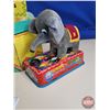 Image 3 : Tin Toys : Bubble Blowing Elephants (2) (Battery Operated) (Untested) w/ Laco Lamps Cardboard Displa