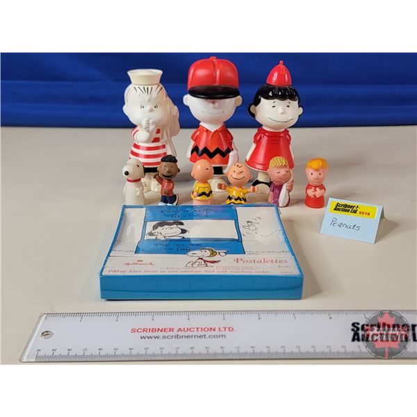 Peanuts Collection : - Postalettes (15) - Avon Shampoo Bottles (3) - Figurines (6)