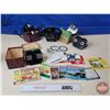 Image 1 : View-Master : - Viewers (4) - Projector (1) - Variety of Reels