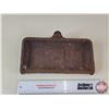 Image 2 : McCormick Cast Iron Lid (Measures : 6-1/2"H x 10-1/2"W)