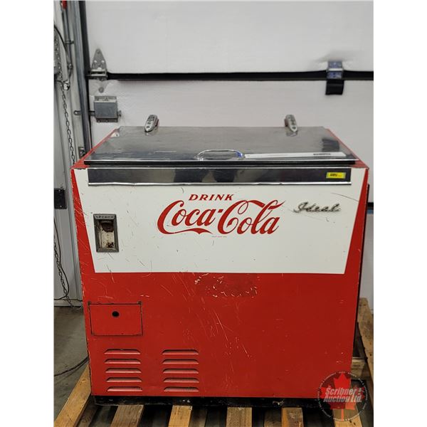 Coca-Cola Ideal Cooler (Working) (Measures : 37"H x 37"W x 27"D)
