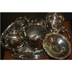 7 Piece Set of Serving Ware