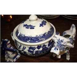 Set of 3 Matching Collectible Items