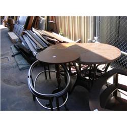 Lot of 4 Tables 3 Round 1 Oval