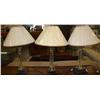 Image 1 : 3 Matching Lamps