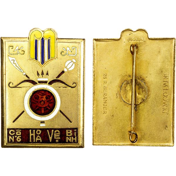 VIETNAM (SOUTH VIET NAM): badge (16.01g), ND (1946-9), Choice Unc