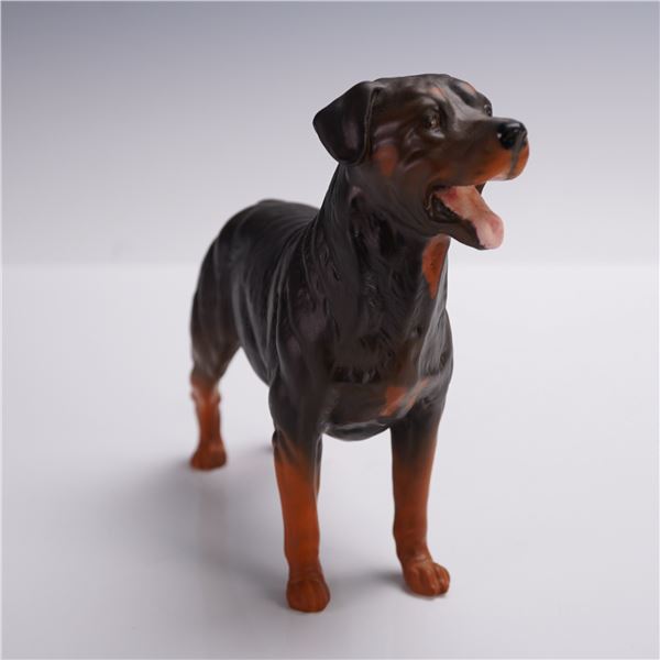Royal Doulton Dog Figurine, Rottweiler DA99