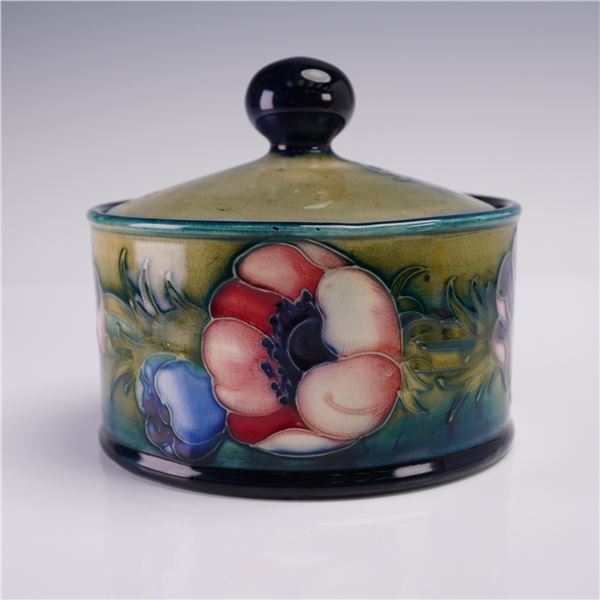 Moorcroft Pottery Round Lidded Dresser Box, Anemone