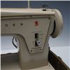 Image 4 : Singer Fashion Mate Model 239 Portable Sewing Machine with Case
