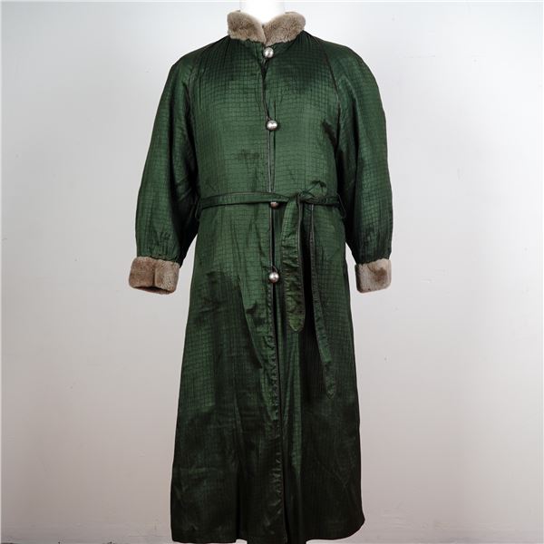 Bergdorf Goodman Reversible Overcoat with Sash, Size Med.