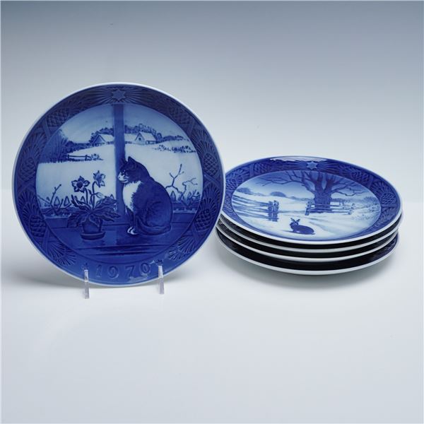 Royal Copenhagen Porcelain Annual Christmas Plates, 1970 - 1974