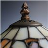 Image 5 : Tiffany-Style Stained Glass Table Lamp with Golfer Design