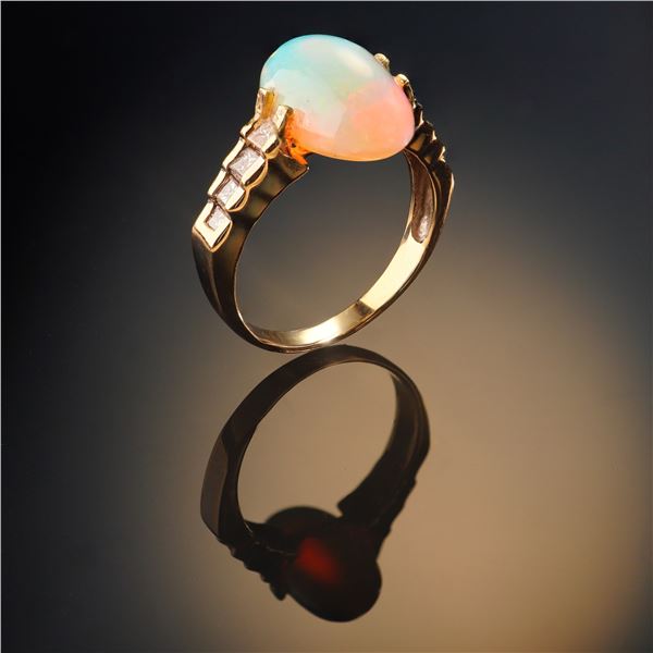 14K Gold Ring with 4.59ct Opal and Diamond Accents